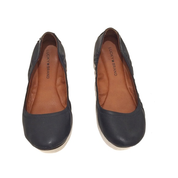 Lucky Brand Shoes - EUC Lucky Brand EMMIE 2 Leather Flats Size 8.5 W